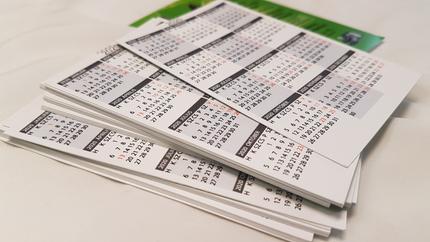 kártyanaptár dátumos oldala